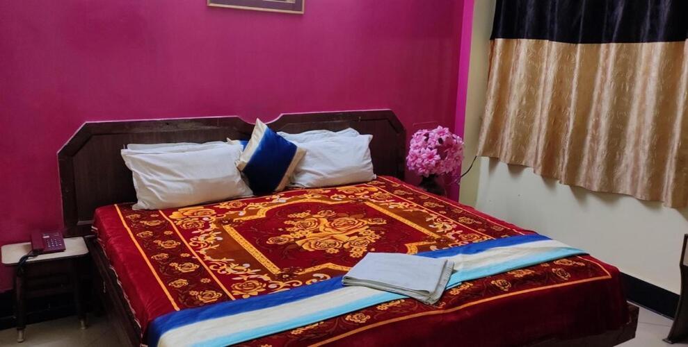 Hotel Bluewheel Бхубанешвар Екстер'єр фото